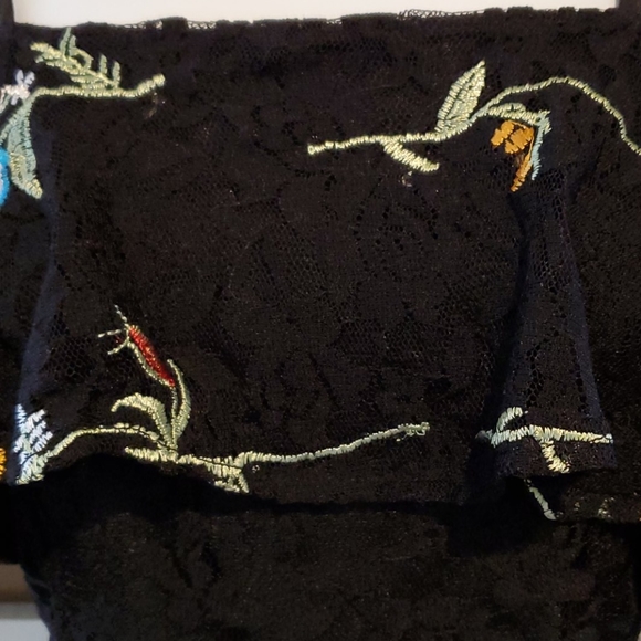 NWT.  ELLI WHITE crop.                   #1252 - Picture 5 of 8